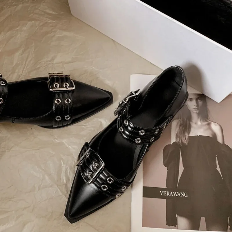 Square Toe Mule - 女性の靴デザイナーの高級ローヒールパンプスバックルファッションレディースフラット靴ミュールスリングバックポインテッドトゥカジュアルプラットフォームサンダル