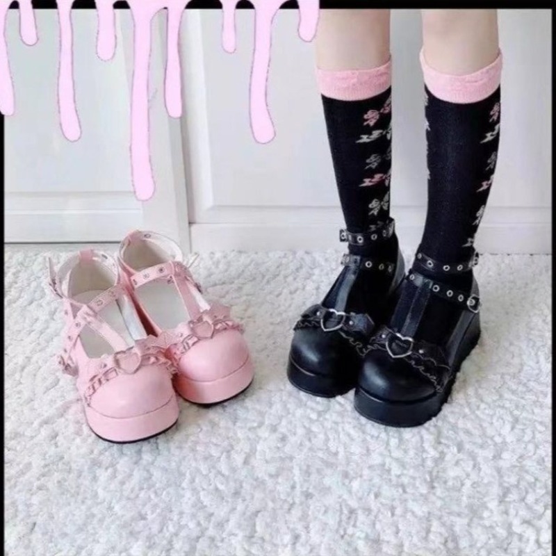 女の子と女性のためのハート型のバックル付きプラットフォームウ - Women Shoes Japanese Brand のレビューと価格