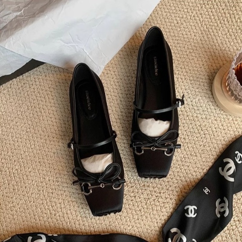 女性のスエードメリージェーンシューズバレエフラット 2026 - Ballet Flat Women のレビューと価格